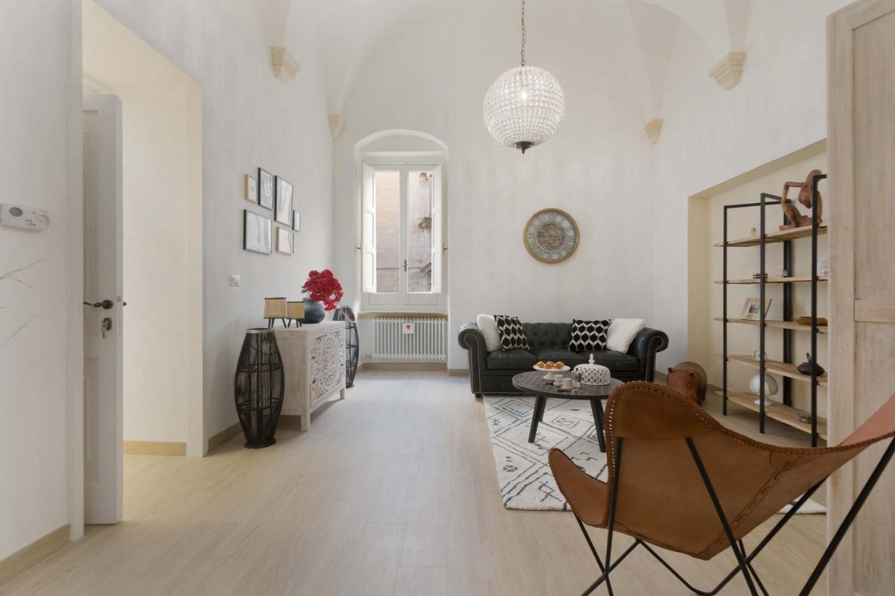 Porta Del Duomo Luxury By Barbarhouse Apartman Lecce Kültér fotó